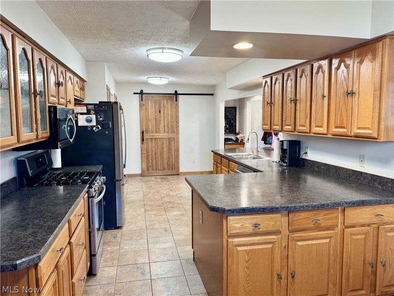 246 Syracuse Court, Elyria, OH 44035 Photo 8