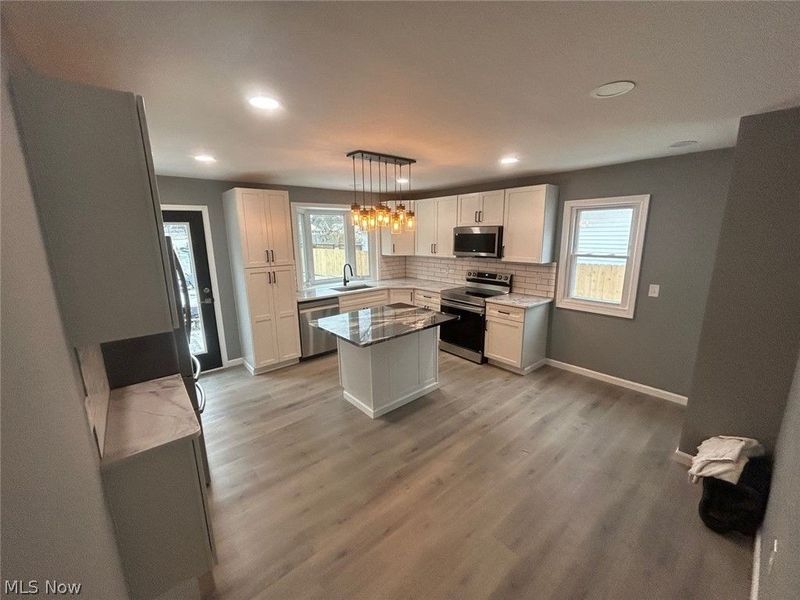 4027 W 227th Street, Fairview Park, OH 44126 Photo 3