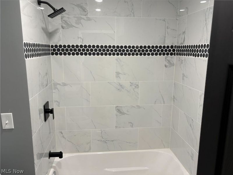 4027 W 227th Street, Fairview Park, OH 44126 Photo 9