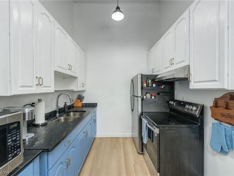 21872 River Oaks Drive, Unit H6, Rocky River, OH 44116 Photo 10