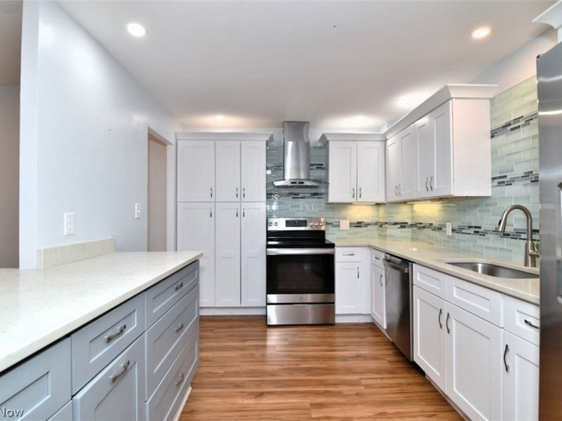 3333 Warrensville Center Road, Unit 305, Shaker Heights, OH 44122 Photo 10