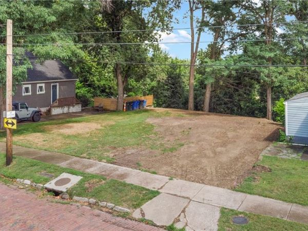 2869 W 12th Street, Cleveland, OH 44113