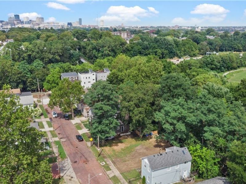 2869 W 12th Street, Cleveland, OH 44113 Photo 11