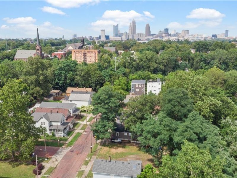 2869 W 12th Street, Cleveland, OH 44113 Photo 12