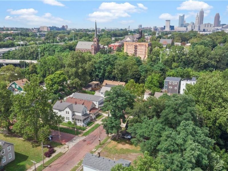 2869 W 12th Street, Cleveland, OH 44113 Photo 13