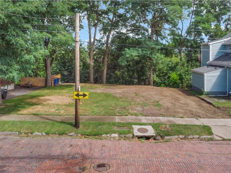 2869 W 12th Street, Cleveland, OH 44113 Photo 3