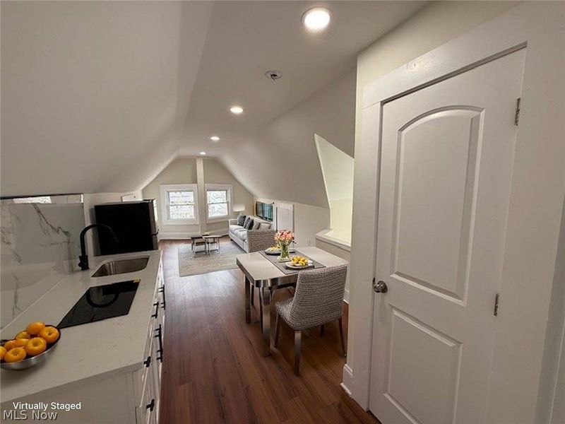 1326 W 110th Street, Cleveland, OH 44102 Photo 24