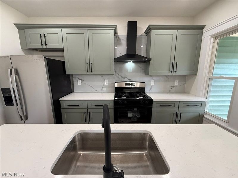 1326 W 110th Street, Cleveland, OH 44102 Photo 4