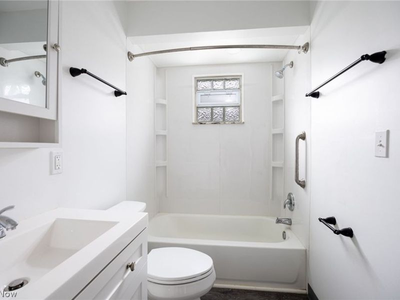 540 N Howard Street, Akron, OH 44310 Photo 13