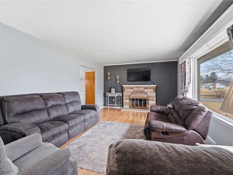 3287 Broadhaven Avenue NW, Massillon, OH 44646 Photo 2