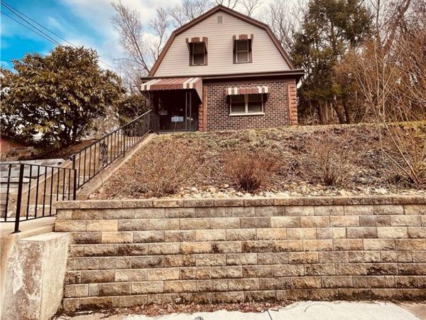 709 Charles St, Carnegie, PA 15106