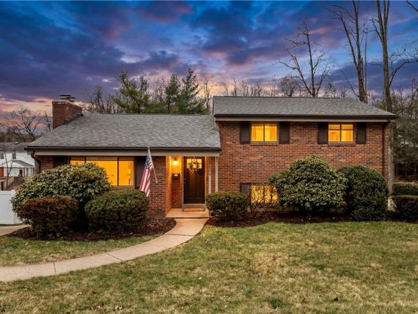 1226 Harvest Dr, Monroeville, PA 15146