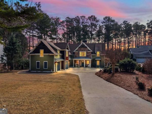 212 Northlake Drive, Hartwell, GA 30643