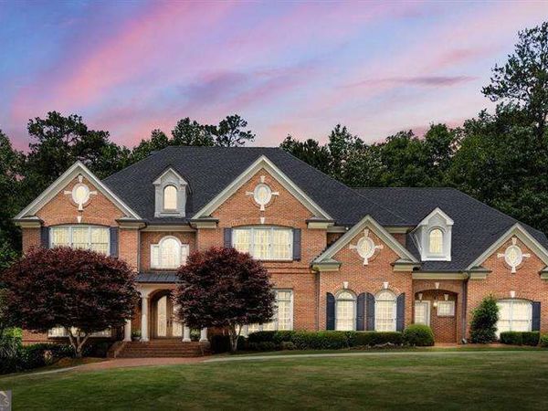 8196 Hewlett Road, Atlanta, GA 30350