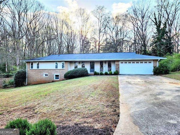 3730 Mill Glen Drive, Douglasville, GA 30135