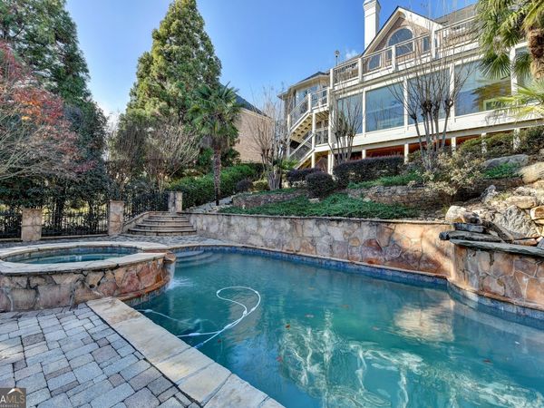 8360 Kenningston Way, Duluth, GA 30097
