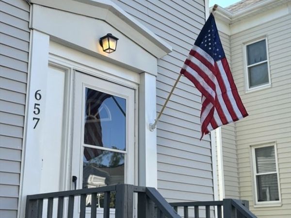 657 County St, New Bedford, MA 02740