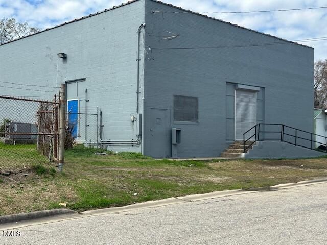 900 Douglas St S Street S, Wilson, NC 27893 Main Photo