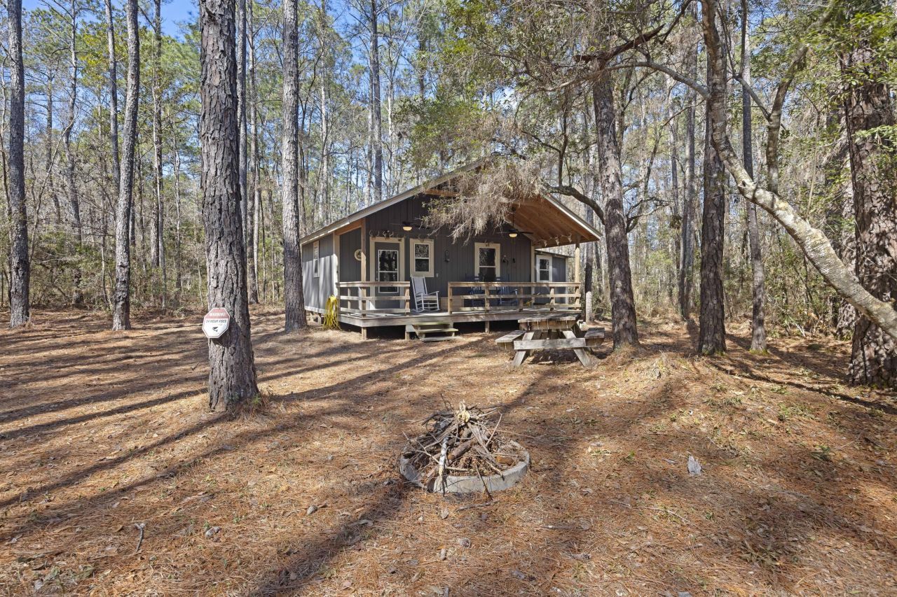 9168 Old Georgetown Road Photo 10