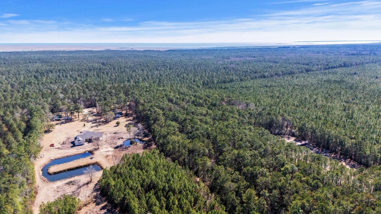 9168 Old Georgetown Road Photo 35