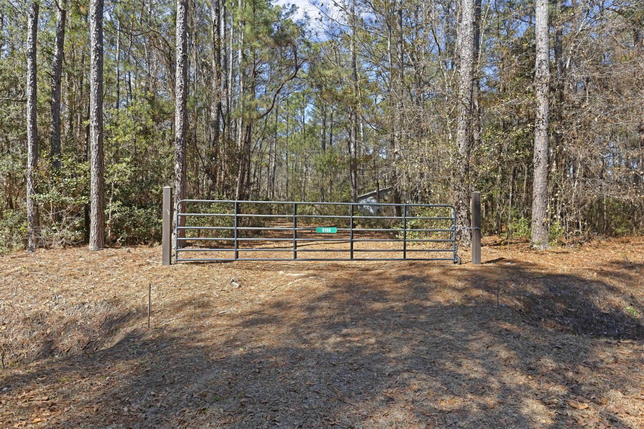 9168 Old Georgetown Road Photo 4