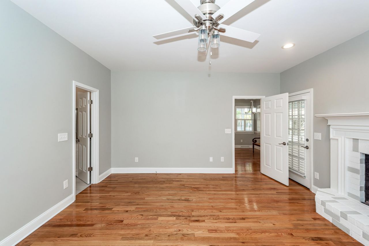 2001 Baltusrol Court Photo 27