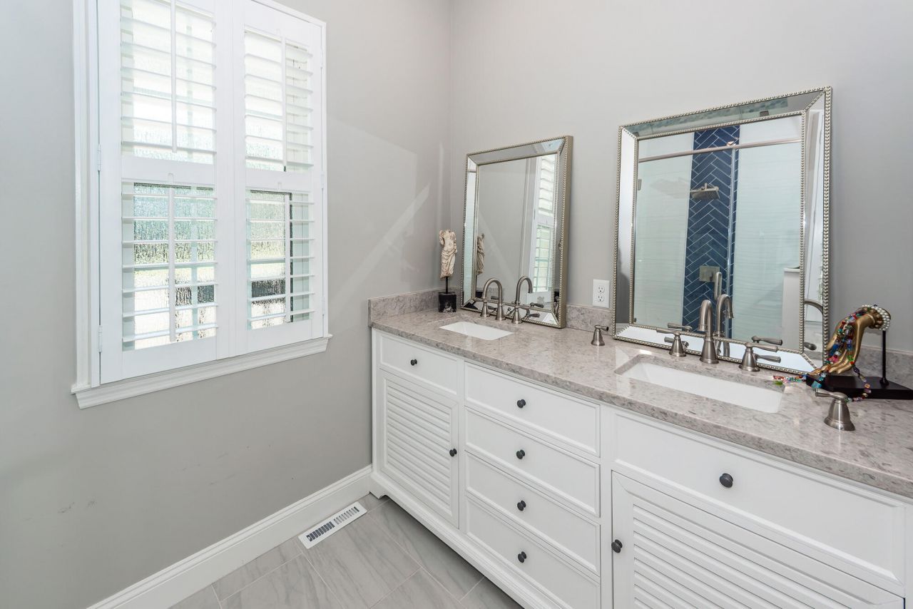 2001 Baltusrol Court Photo 32