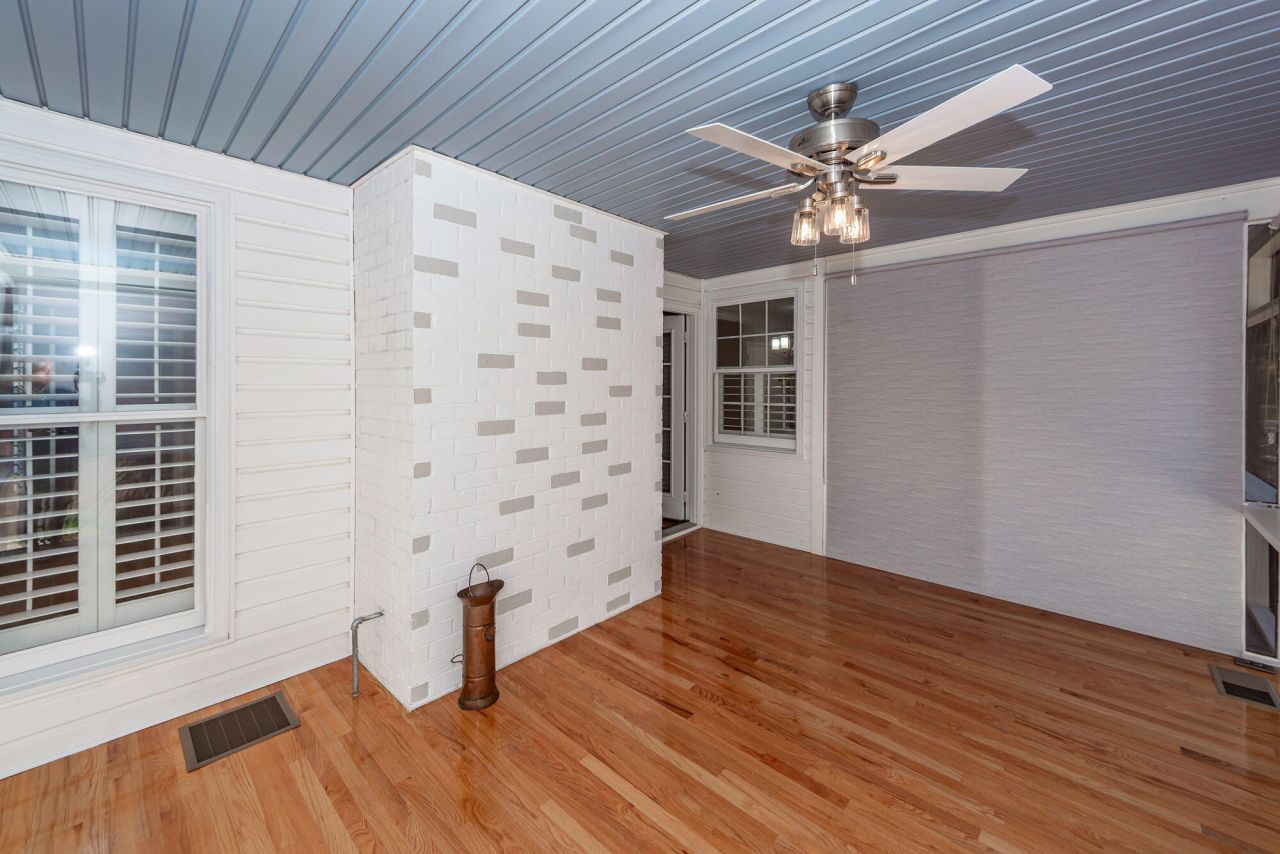 2001 Baltusrol Court Photo 43