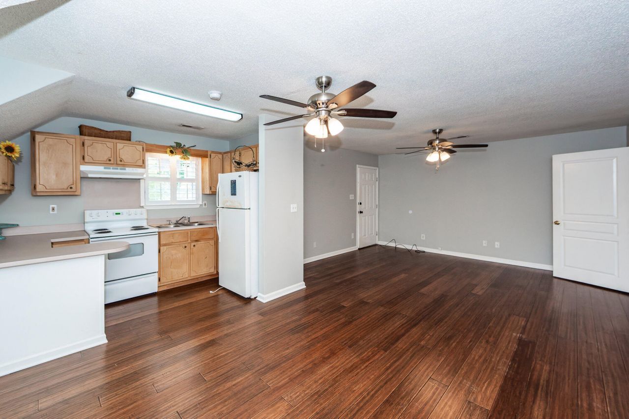 2001 Baltusrol Court Photo 53