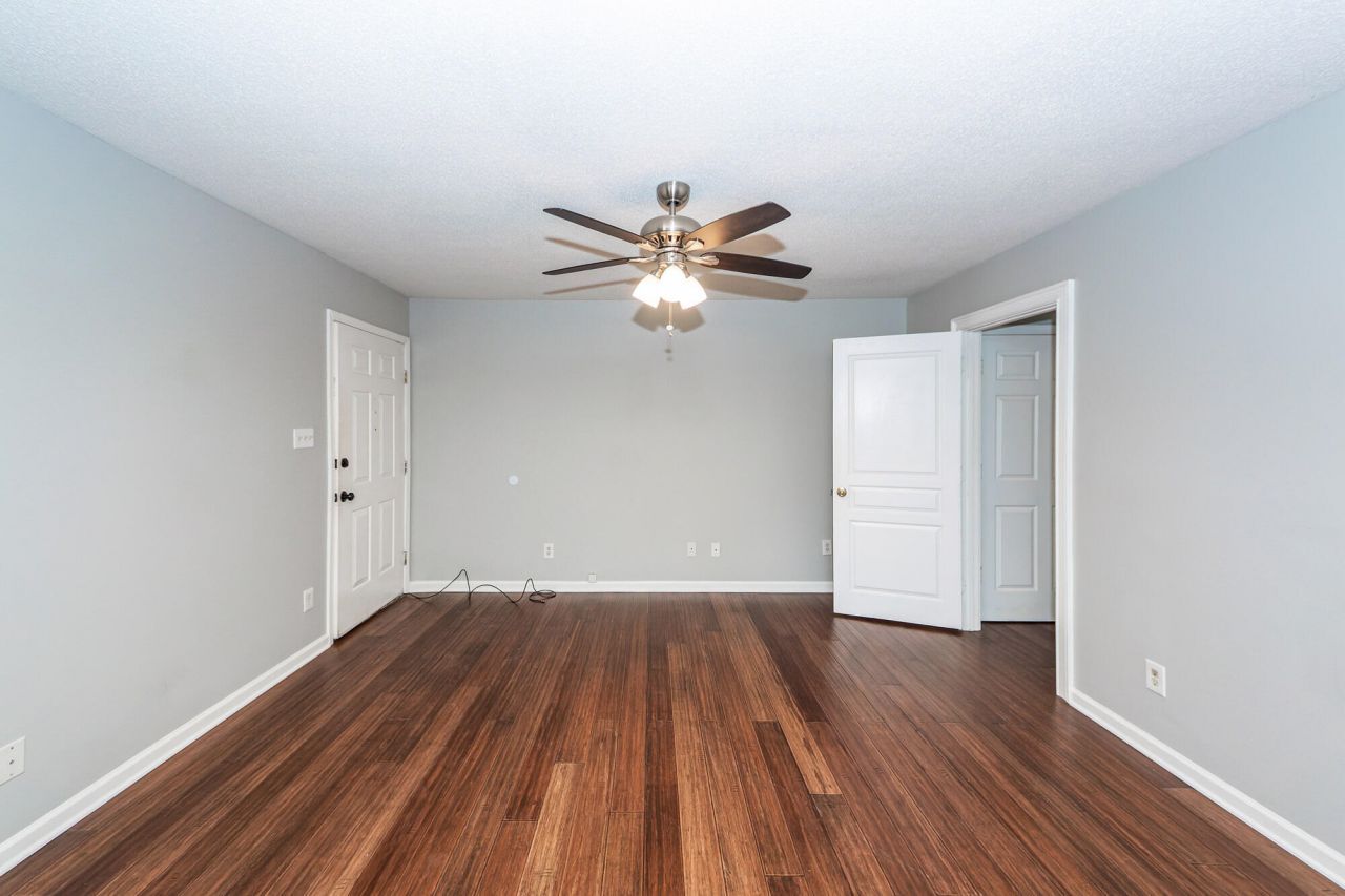 2001 Baltusrol Court Photo 57