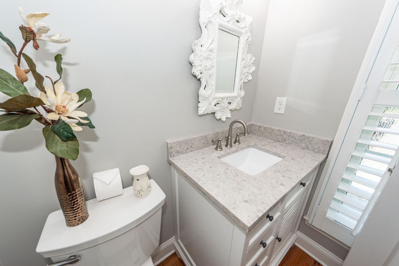 2001 Baltusrol Court Photo 6