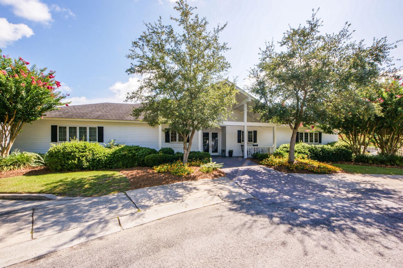 2001 Baltusrol Court Photo 74