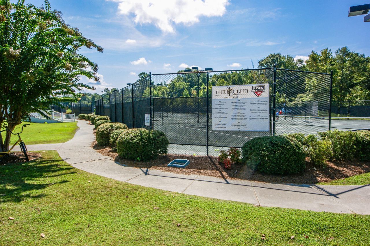 2001 Baltusrol Court Photo 76