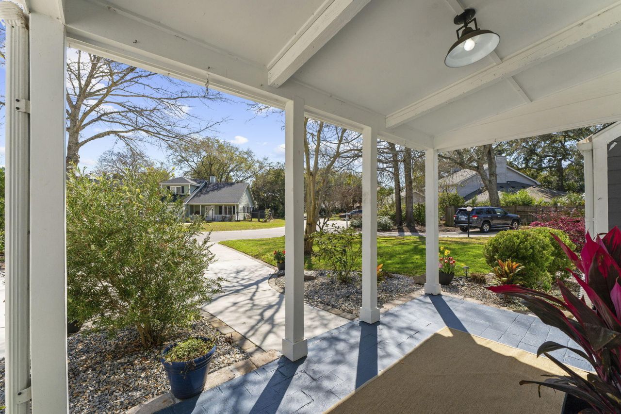 658 Fox Pond Drive Photo 12