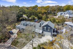 658 Fox Pond Drive photo 4