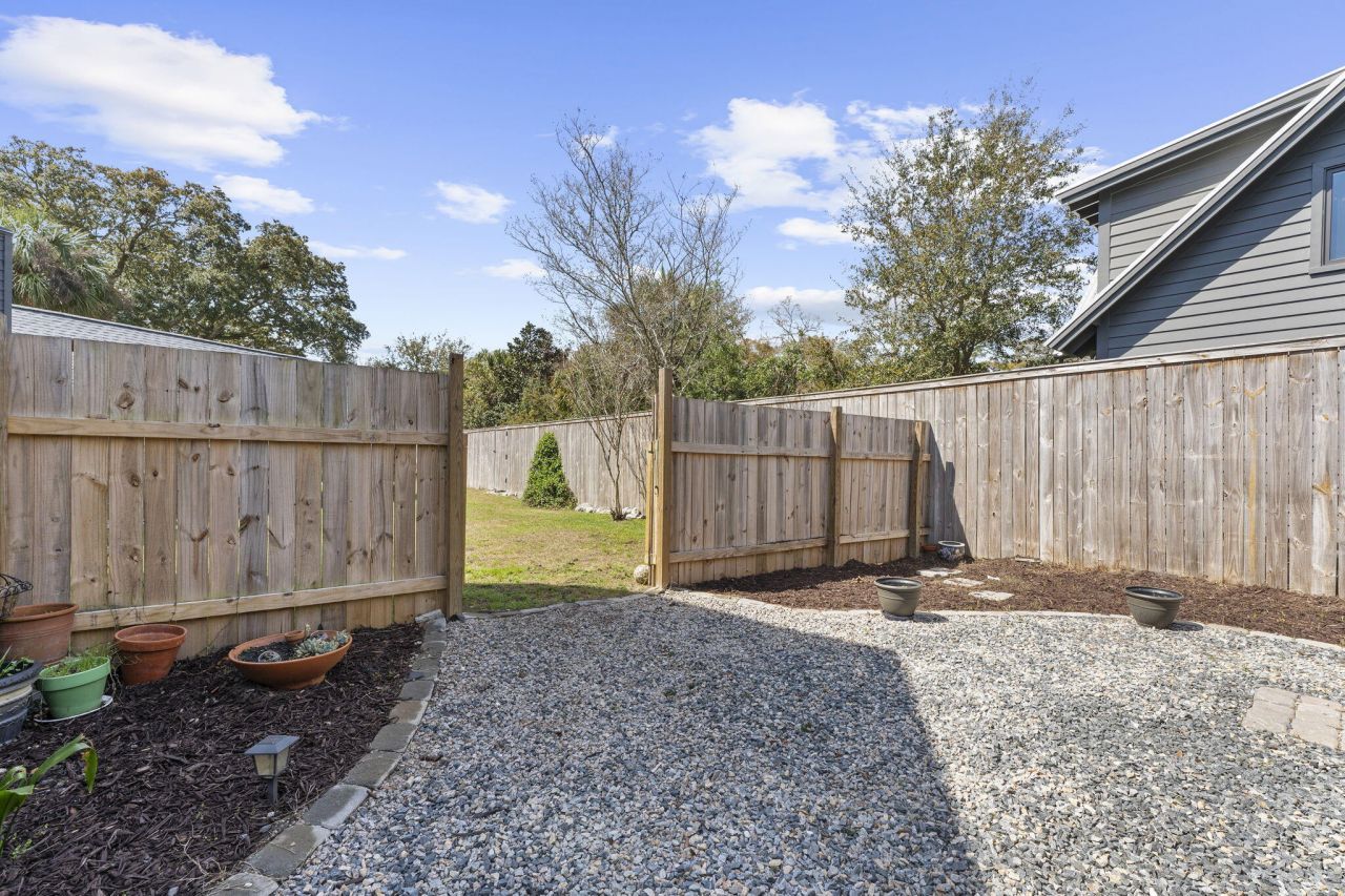 658 Fox Pond Drive Photo 60