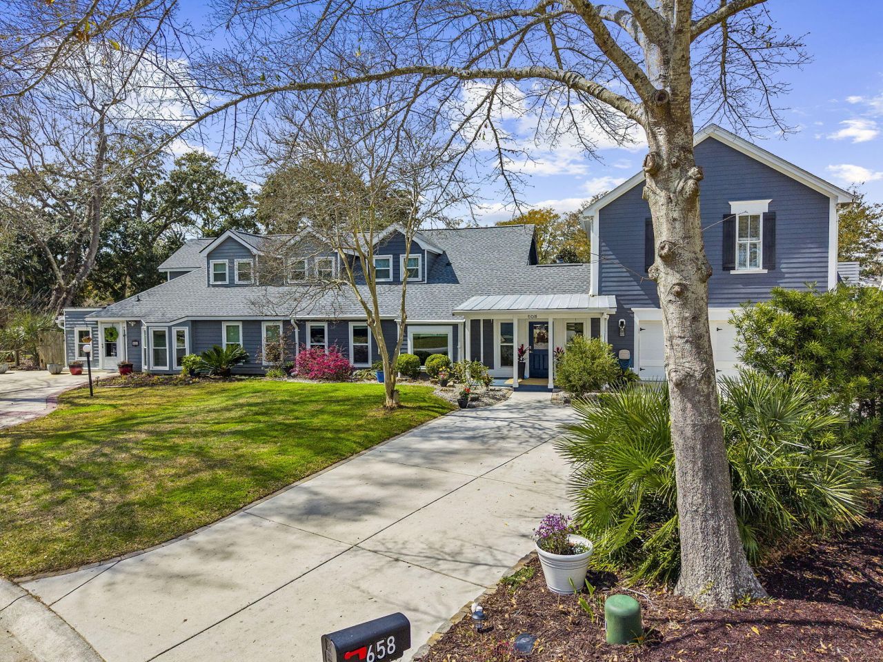 658 Fox Pond Drive Photo 9