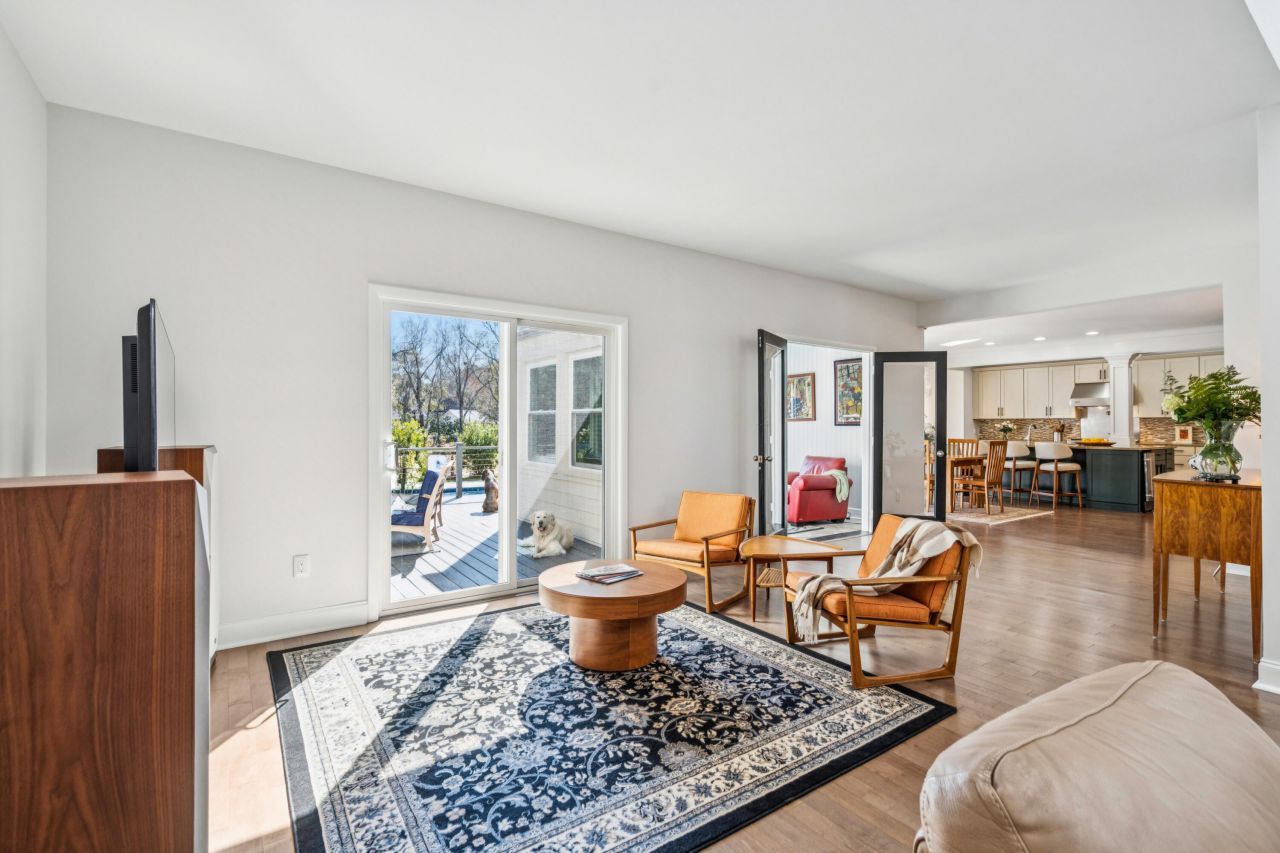 1015 Casseque Province Photo 10