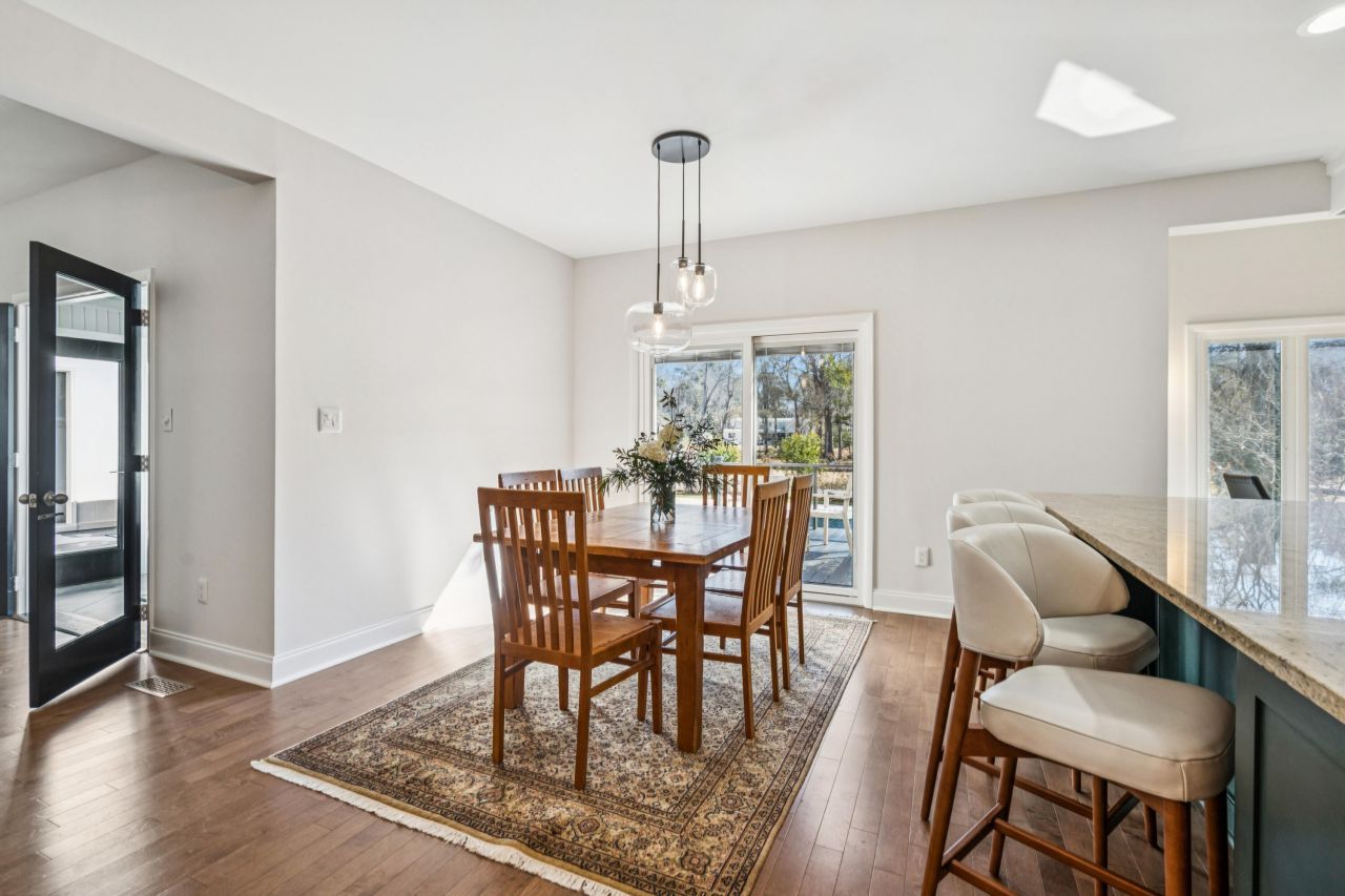 1015 Casseque Province Photo 20