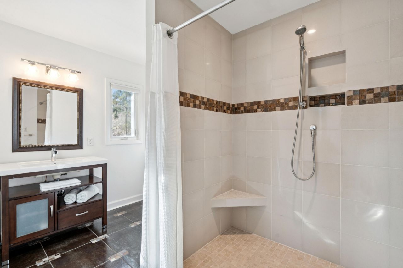 1015 Casseque Province Photo 39