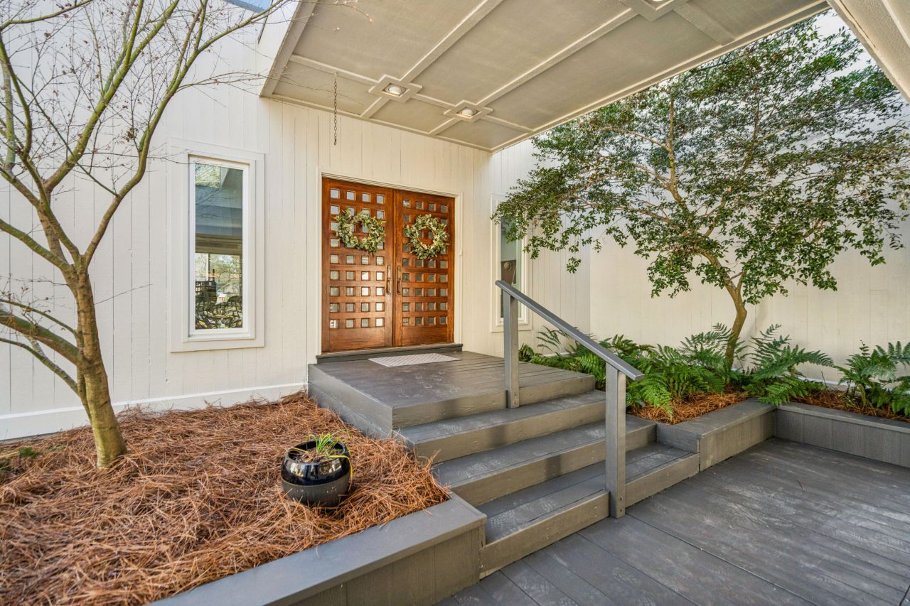 1015 Casseque Province Photo 6