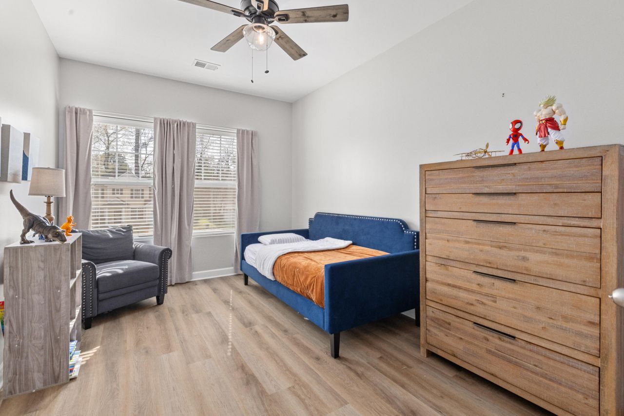 8474 Athens Way Photo 25