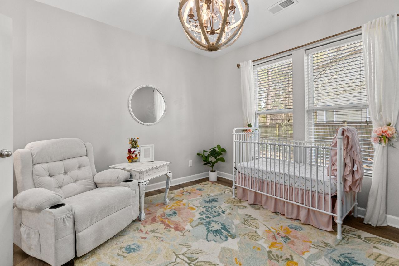 8474 Athens Way Photo 5