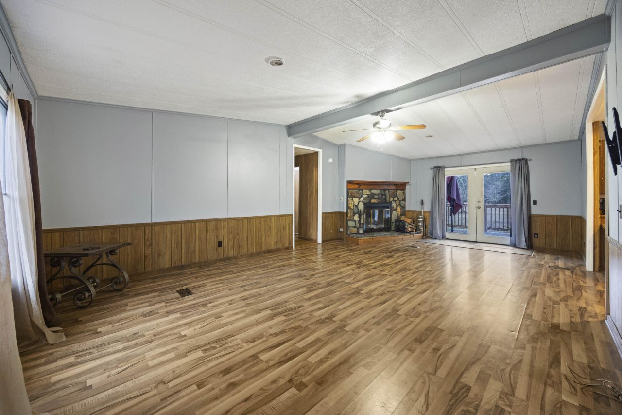 5159 Red Oak Road Photo 9