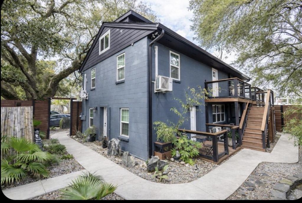 2647 Bonds Avenue Photo 105