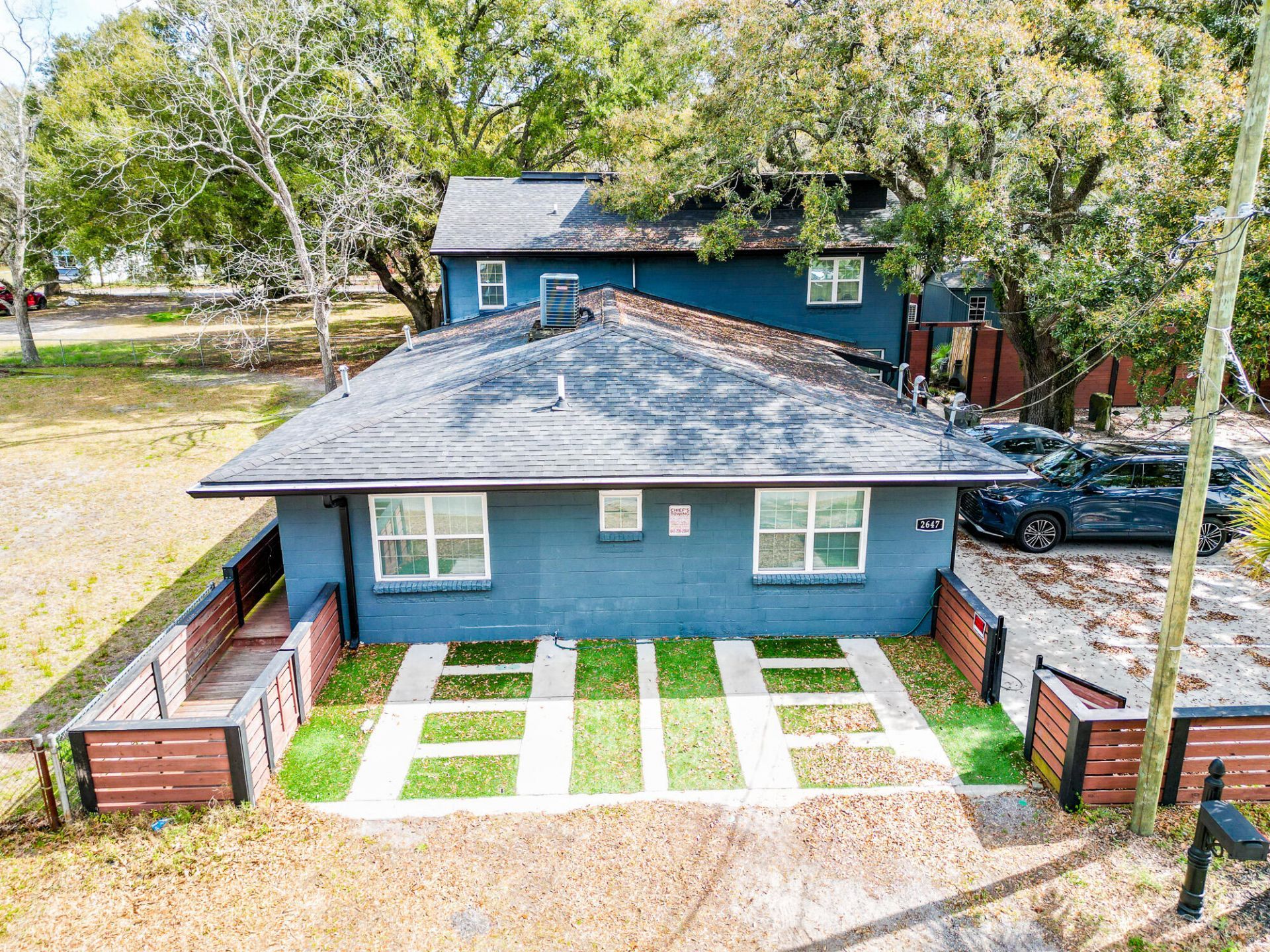 2647 Bonds Avenue Photo 18