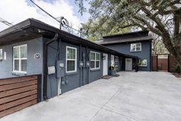 2647 Bonds Avenue photo 4