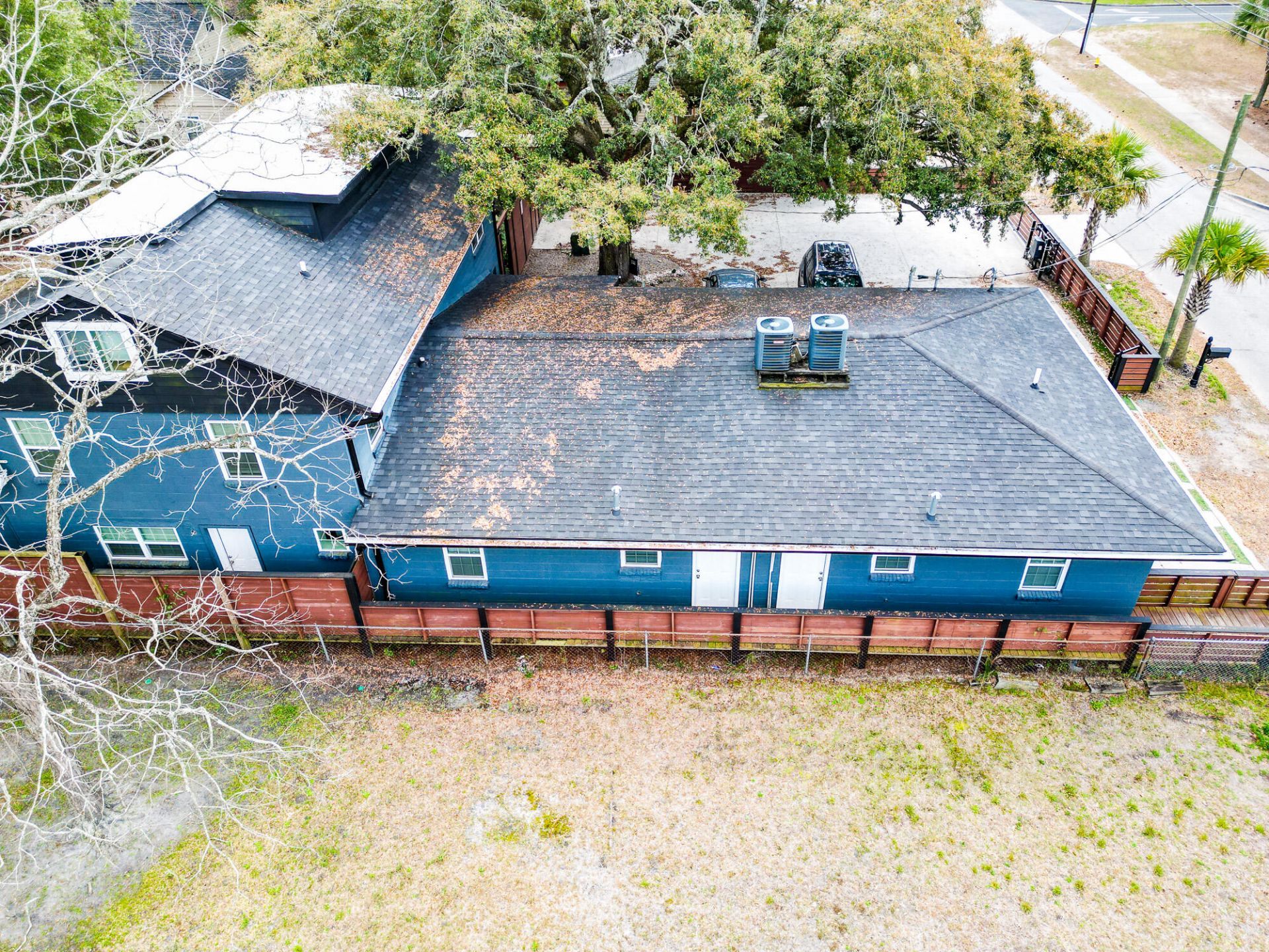 2647 Bonds Avenue Photo 21