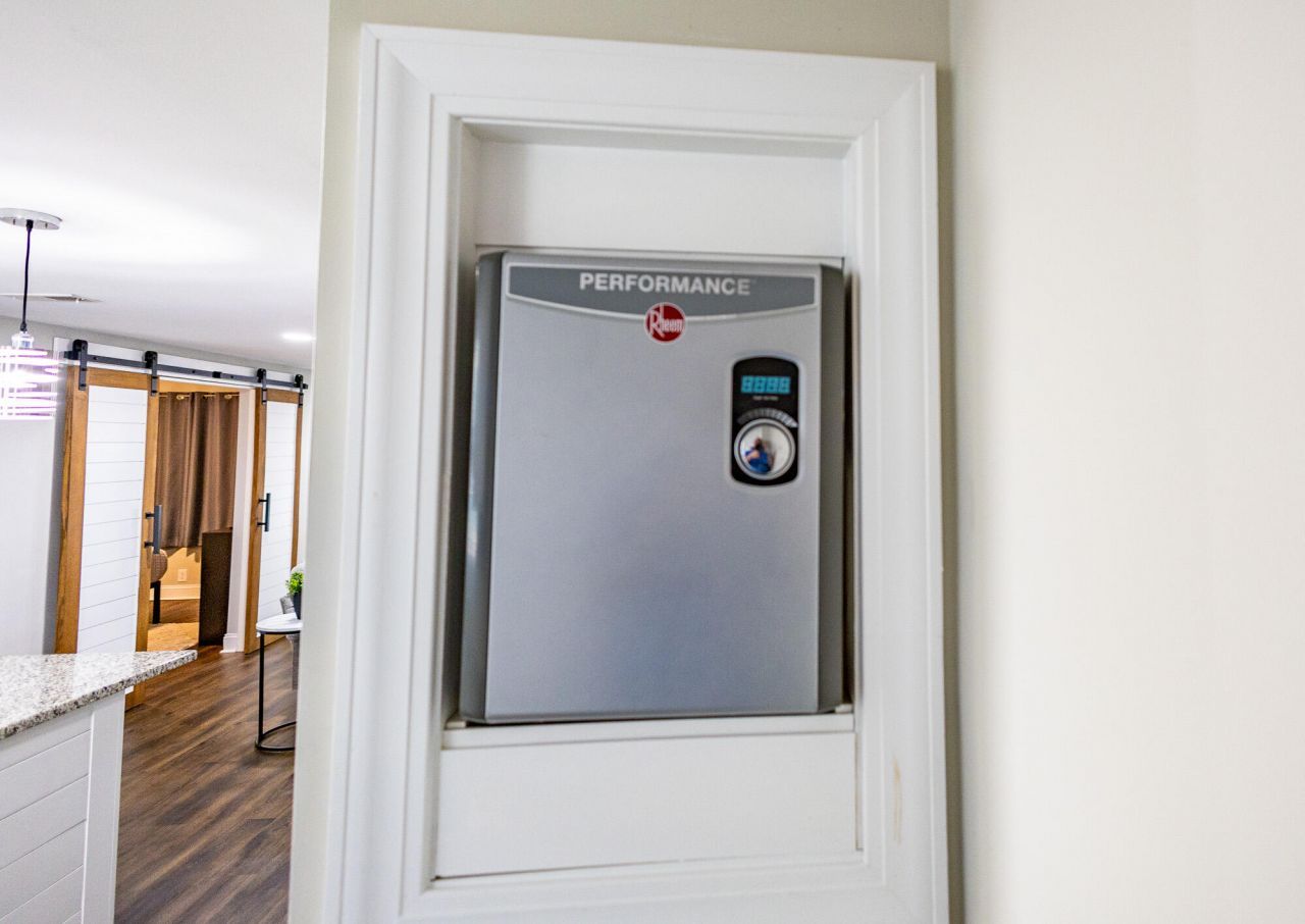 2647 Bonds Avenue Photo 25