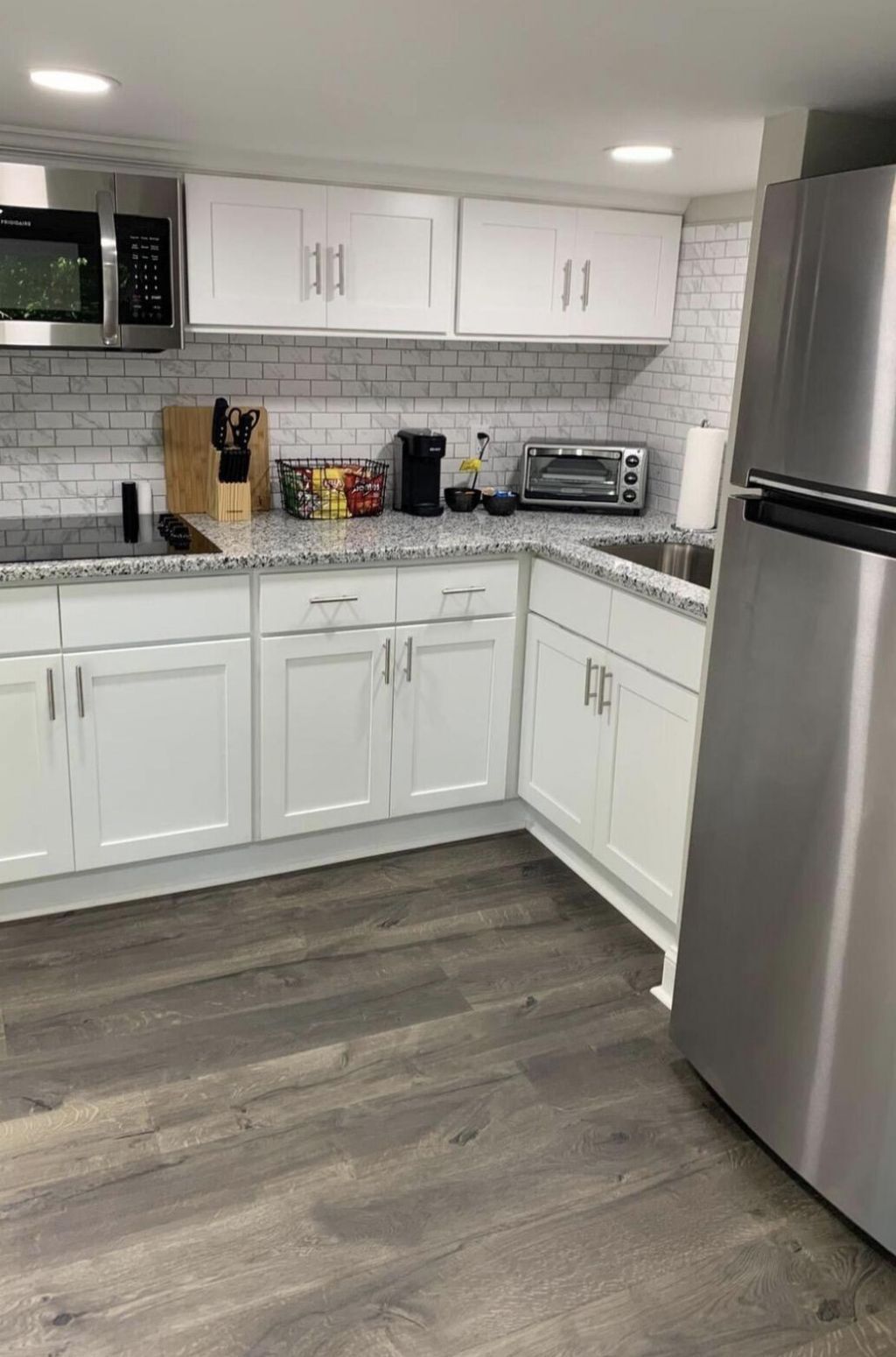 2647 Bonds Avenue Photo 35